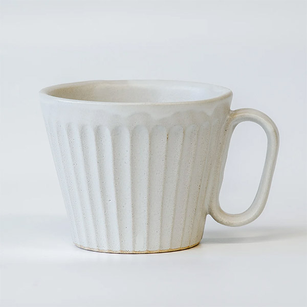 生涯を添い遂げるマグ 笠間焼 しのぎレギュラーホワイトマット