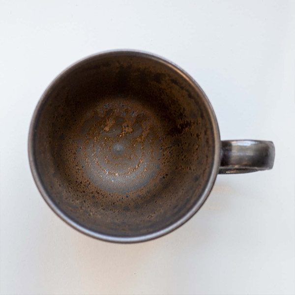 生涯を添い遂げるマグ 信楽焼 金彩 BROTO PROJECT（ブロットプロジェクト）