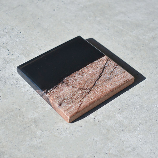 レジンコースター 黒クリア×サペリ BROTO PROJECT（ブロットプロジェクト）