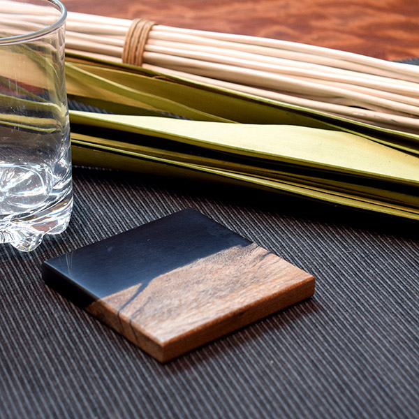 レジンコースター 黒クリア×サペリ BROTO PROJECT（ブロットプロジェクト）